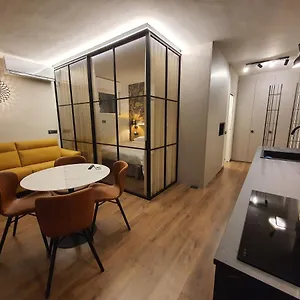  Apartment Porta Romana Gold
